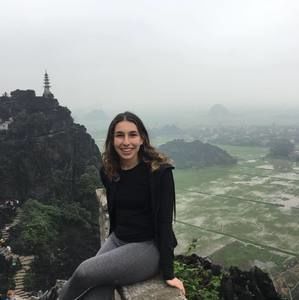 Meet your Posher, Jaclyn